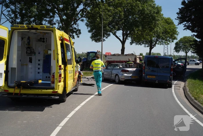 Meerdere gewonden na frontale aanrijding