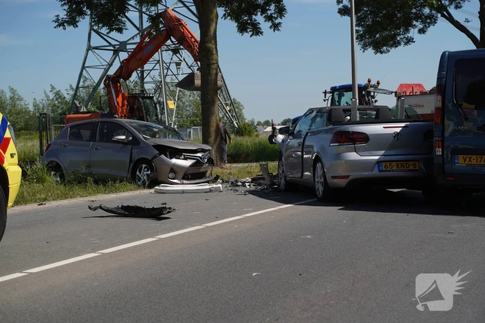 Meerdere gewonden na frontale aanrijding