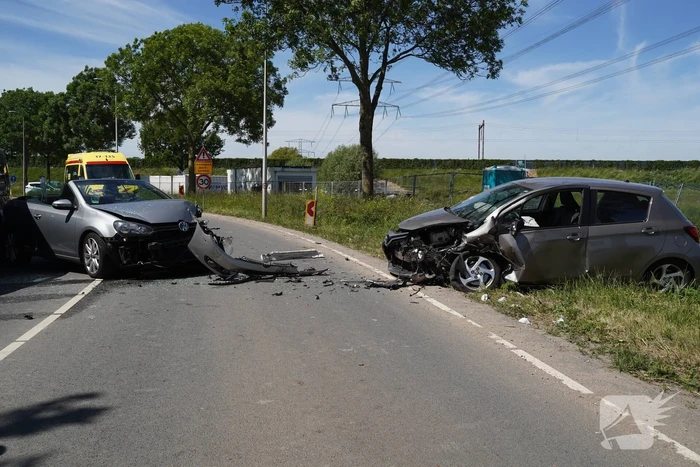 Meerdere gewonden na frontale aanrijding