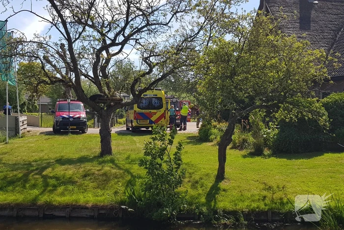 Veel rookontwikkeling bij brand in stal