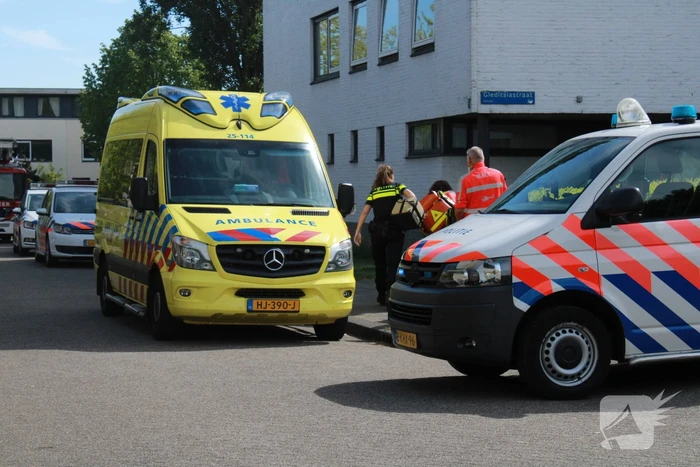 Zwaargewonde bij steekpartij in woning