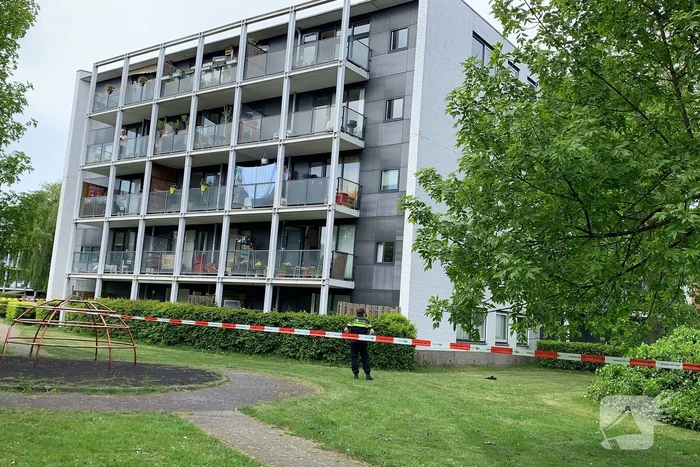 Zwaargewonde bij steekpartij in woning