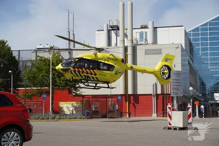 Traumahelikopter brengt patiënt van Duitsland terug naar Nederland