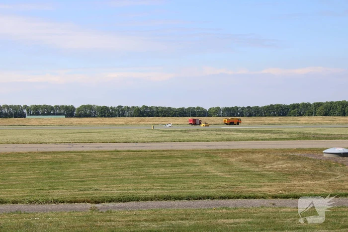 Vliegtuig maakt noodlanding; Lelystad Airport dicht