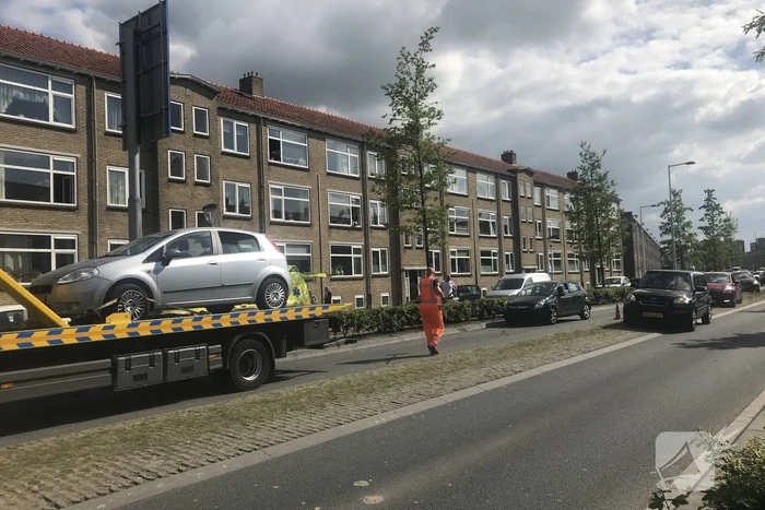 Automobilist knalt op voorganger