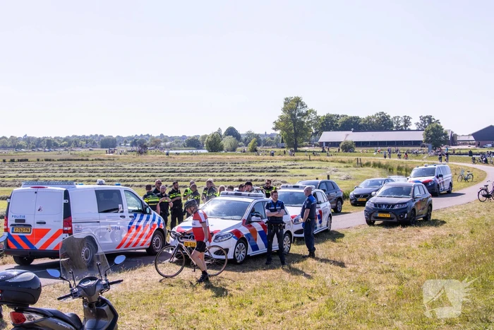Massale vechtpartij bij drukte langs de Eem