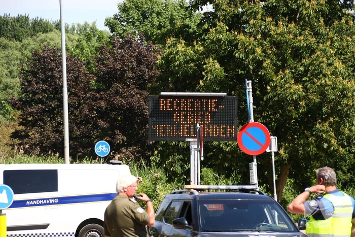 Recreatiegebied Merwelanden afgesloten door drukte