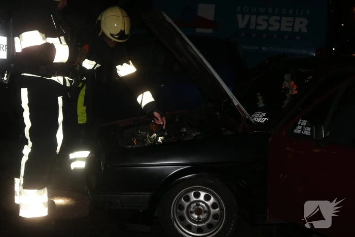 Brand ontstaan in auto
