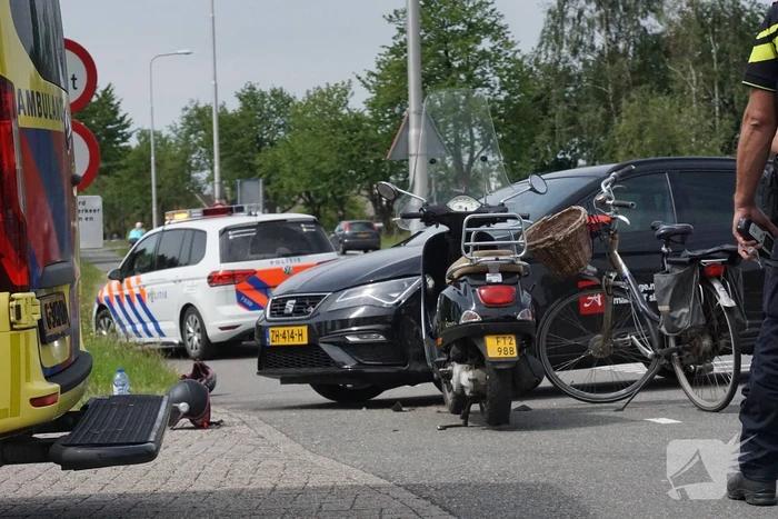 Gewonden bij aanrijding met scooter