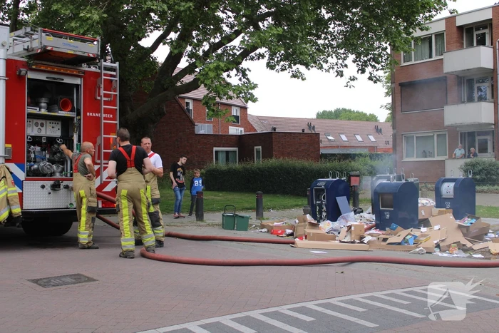 Brand in ondergrondse vuilcontainer