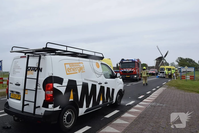 Gewonden na aanrijding met bestelbus