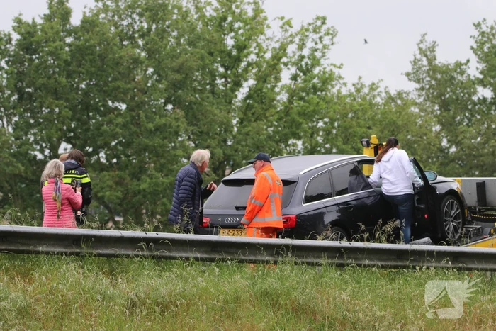 Kop-staart aanrijding tussen twee auto's