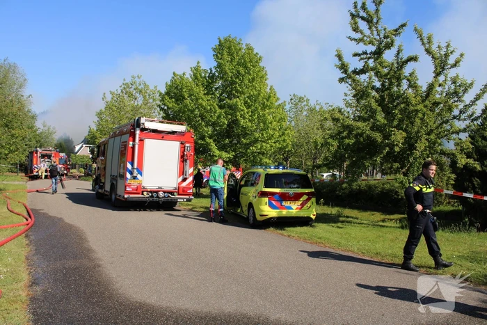 Veel rook bij grote brand Zuiderzeewijk