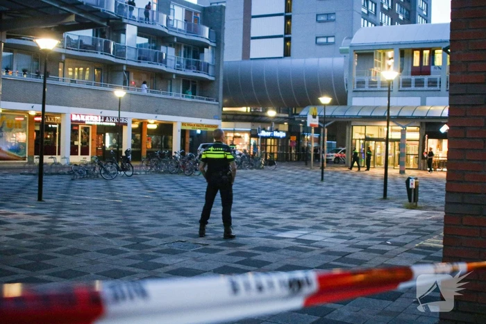 Zwaargewonde na steekpartij bij winkelcentrum
