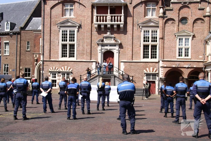 Handhavers komen in actie voor verdedingsmiddelen