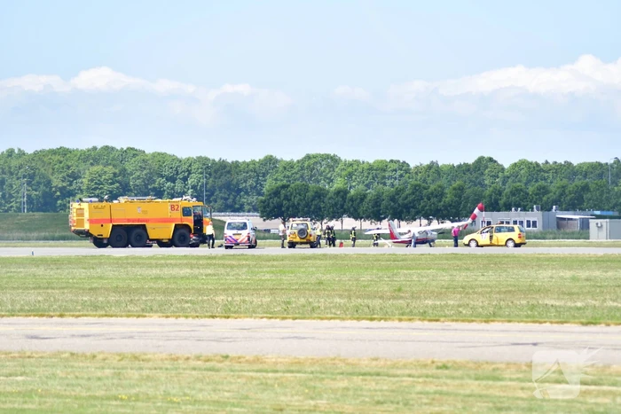 Sportvliegtuig maakt noodlanding op Lelystad Airport