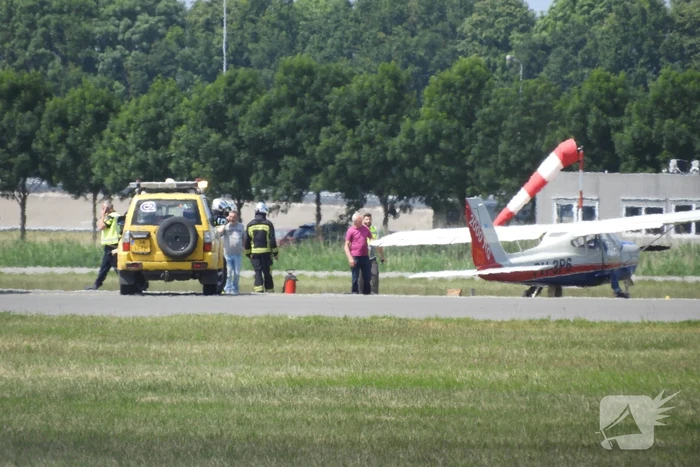 Sportvliegtuig maakt noodlanding op Lelystad Airport