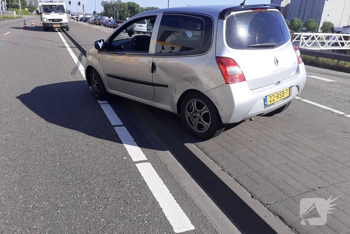Ongeval tussen vrachtwagen en personenauto