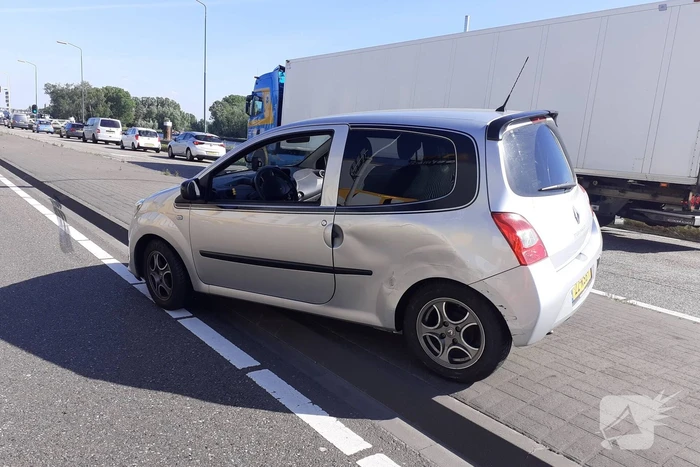 Ongeval tussen vrachtwagen en personenauto