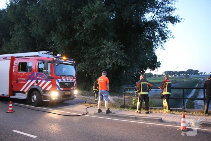 Bermbrand snel onder controle