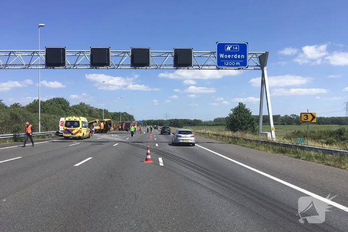Drie rijstroken dicht na ongeval