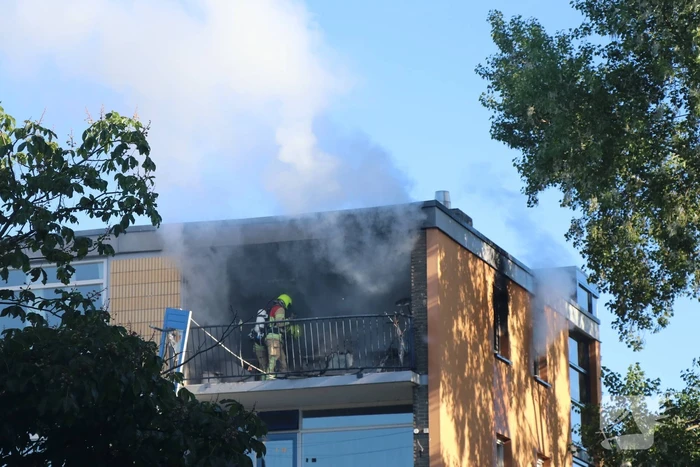 Brand na explosie in flatwoning