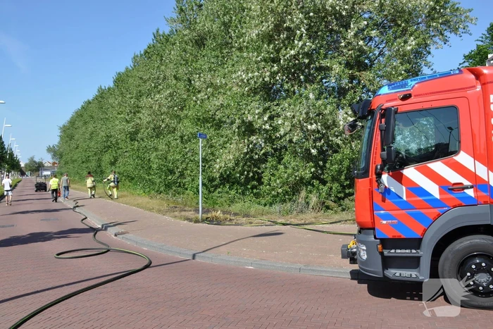 Bermbrand snel onder controle