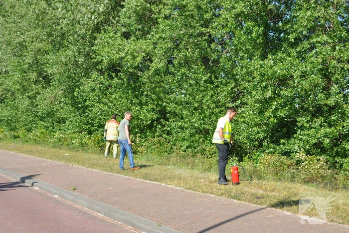Bermbrand snel onder controle