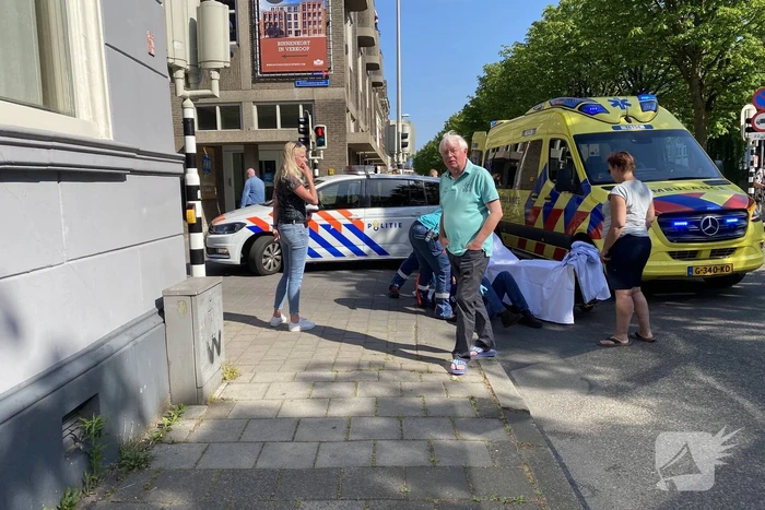 Scooterrijder gewond na aanrijding met auto