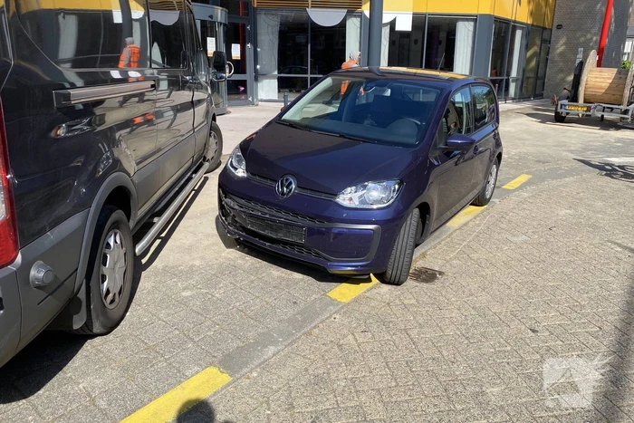 Scooterrijder gewond na aanrijding met auto