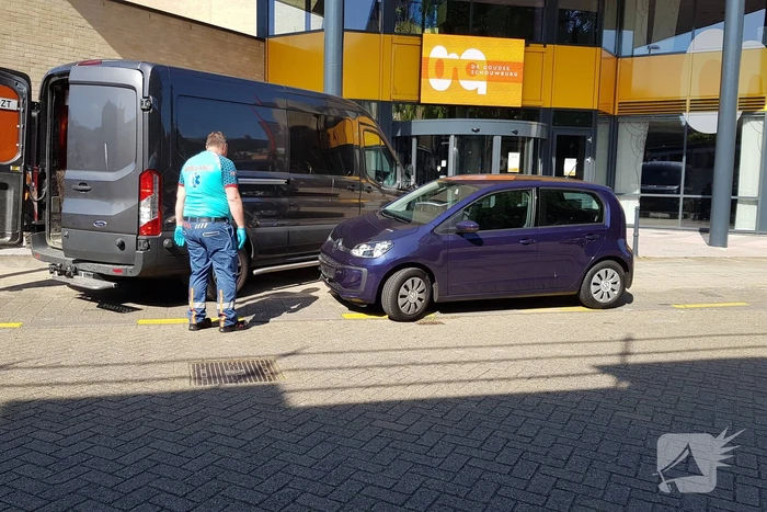 Scooterrijder gewond na aanrijding met auto
