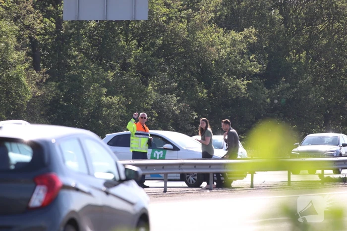 Twee rijstroken afgesloten door ongeval