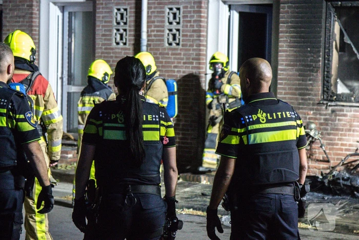 Veel schade aan woning door brandende scooter