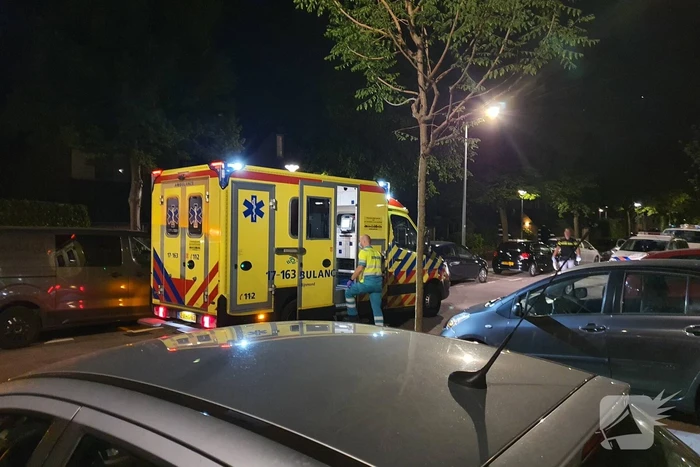 Persoon zwaargewond na steekpartij in woning
