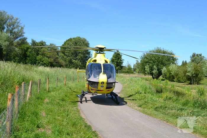 Traumahelikopter landt na val van trap