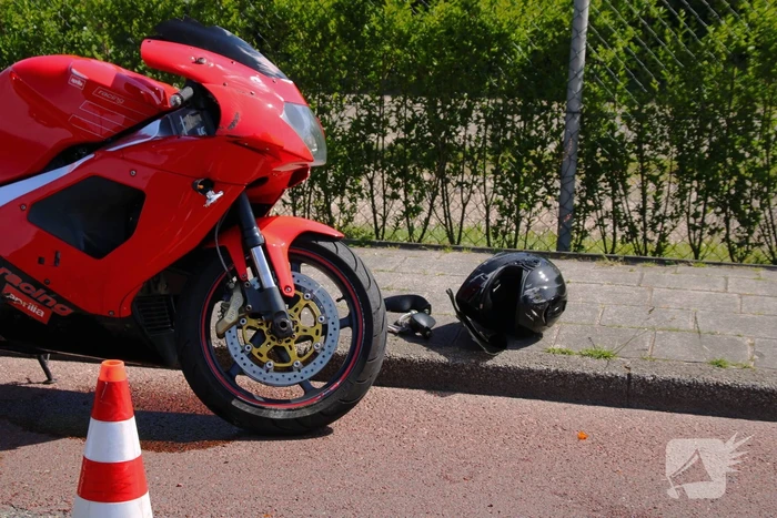 Motorrijder zwaargewond na ongeval