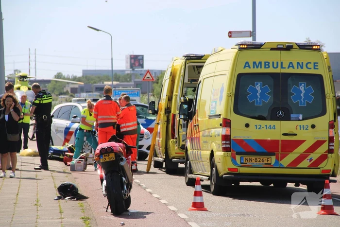 Motorrijder zwaargewond na ongeval