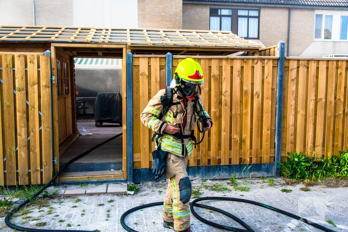 Oplader veroorzaakt forse brand in woning