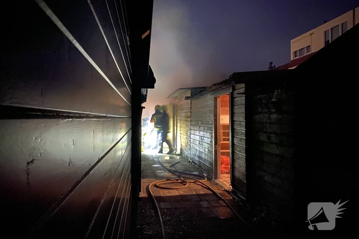 Flinke rookontwikkeling bij uitslaande schuurbrand