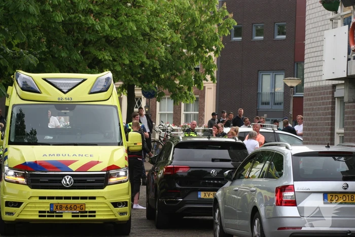 Vechtpartij bij cafe, meerdere gewonden