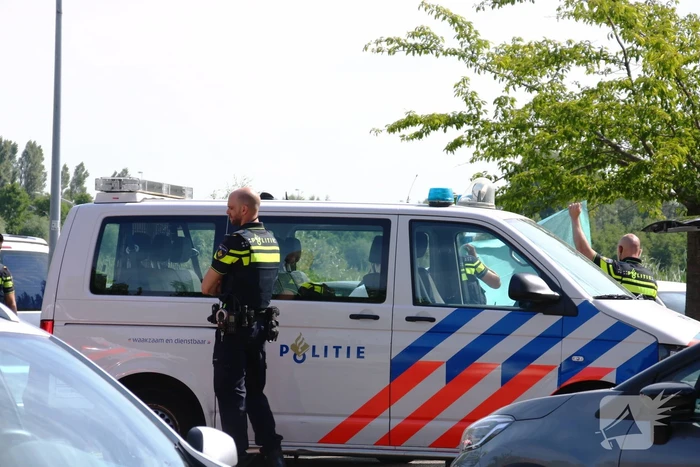Overleden man in auto aangetroffen