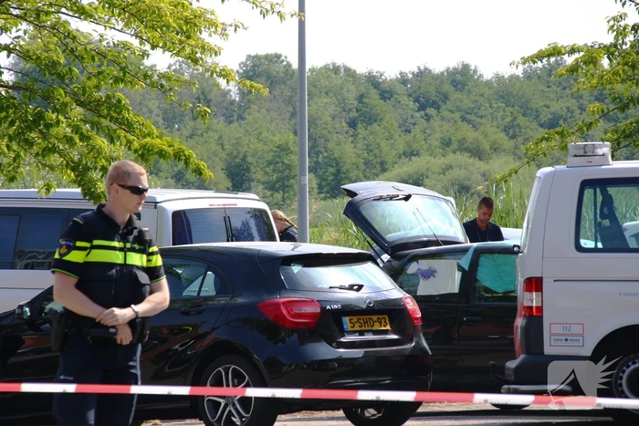 Overleden man in auto aangetroffen