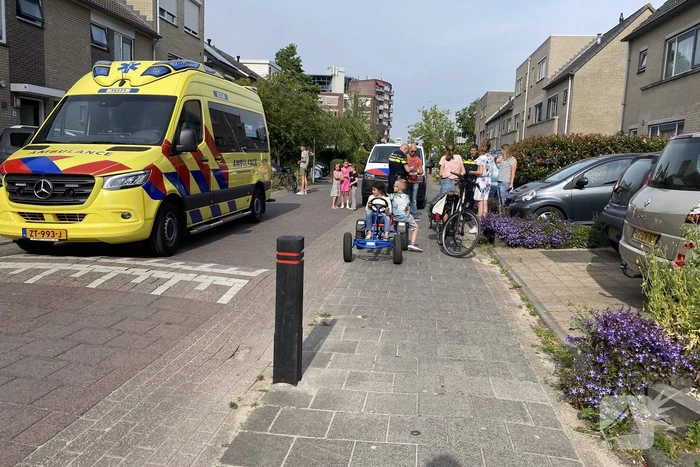 Fietser over de kop na uitwijkmanoeuvre met skelter