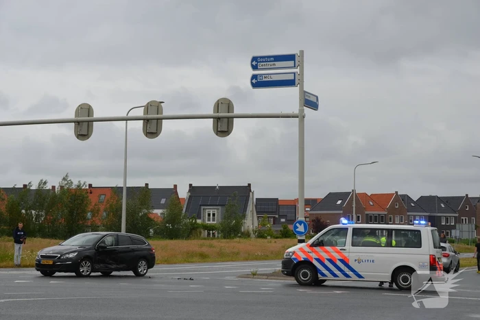 Veel schade bij botsing op kruising