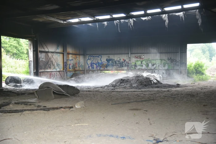 NL-Alert voor enorme rookontwikkeling bij brand in loods