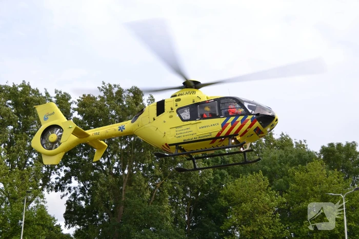 Traumahelikopter landt voor medisch incident in woning