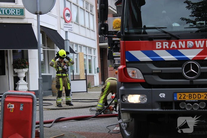 Politiekleding gestolen tijdens brand