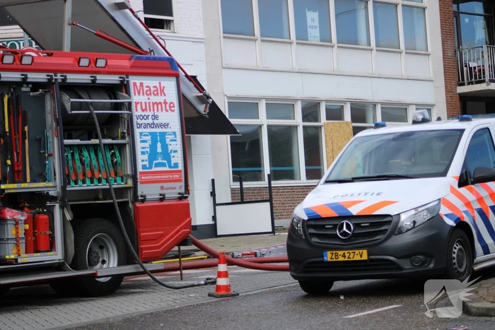 Politiekleding gestolen tijdens brand