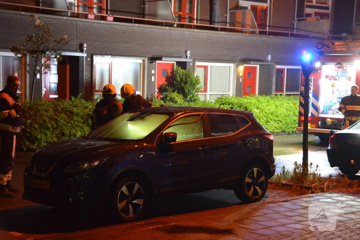 Interieur geparkeerde auto zwaar beschadigd bij brandstichting