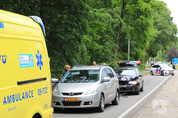 Flinke schade bij kop-staartaanrijding